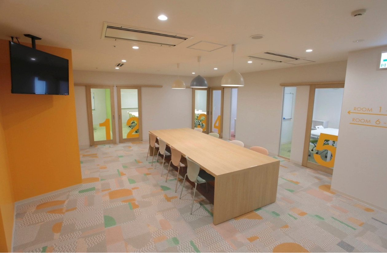 Coto Academy Shibuya - Coto lounge area