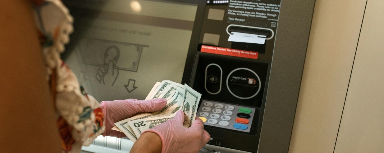 How to Use a Japanese ATM – Kanji and Vocab for Using an ATM in Japanese – FULL GUIDE