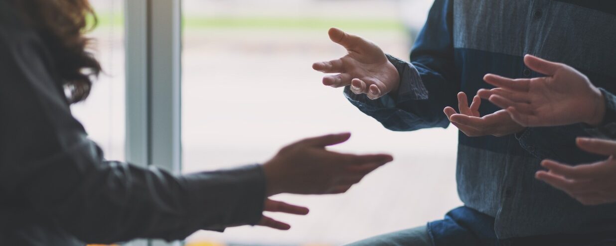 What is Aizuchi (相槌)? 18 Japanese Interjections to Sound Like a Native