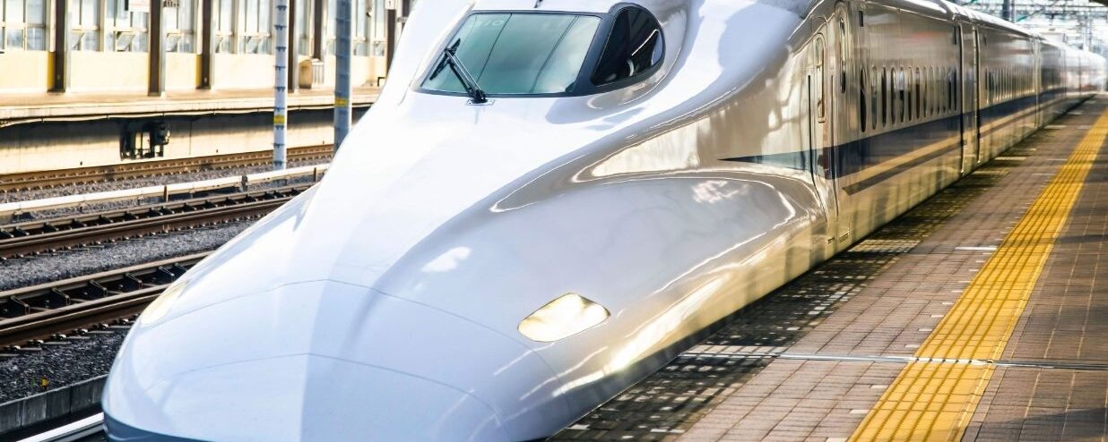 Guide to Japanese Train Announcements: Key Phrases and Meaning