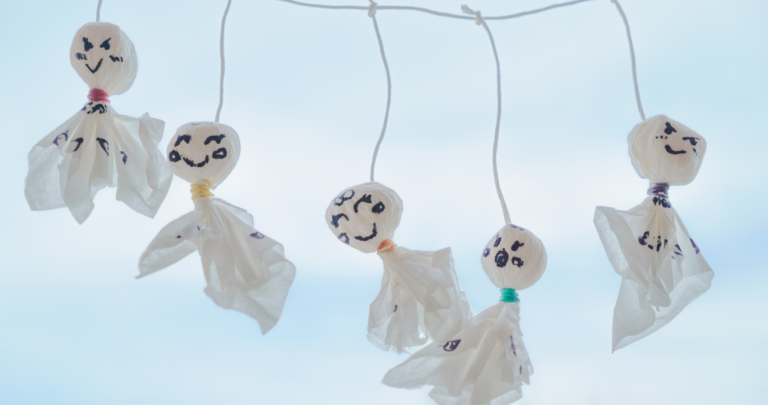20 Japanese Superstitions Explained: Good & Bad Omens