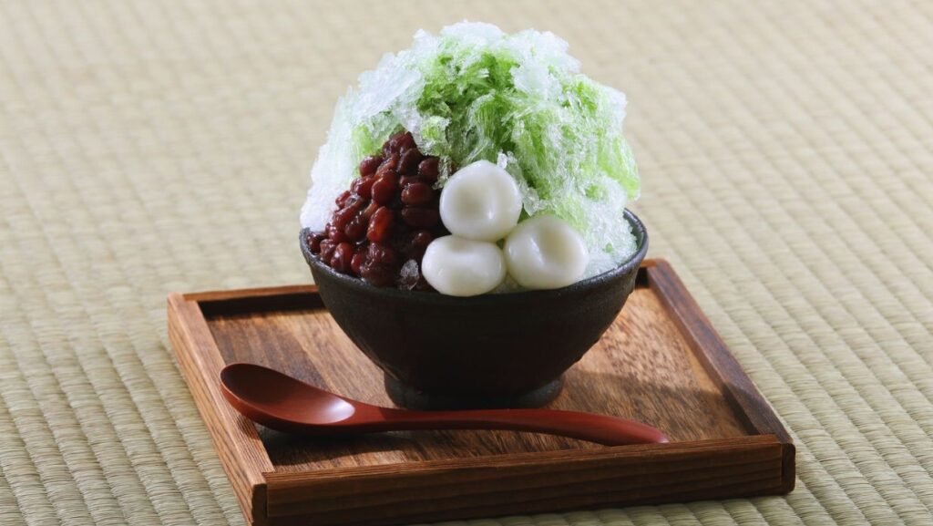 matcha kakigori with red bean