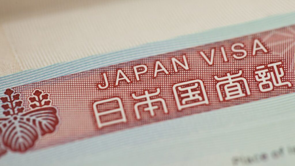 how to get dependent visa japan